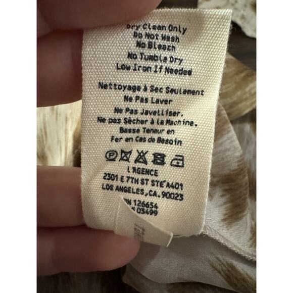 L'AGENCE Silk Blouse Women’s Small Bell Sleeve Dylan Cheetah Print - Picture 8 of 9